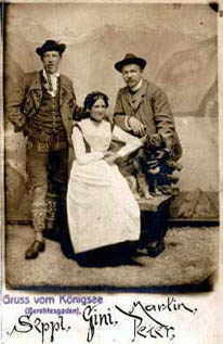 vacationers and their dog